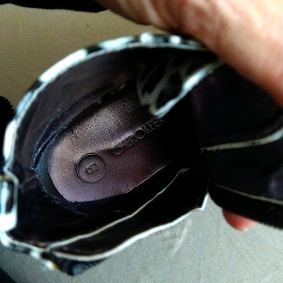 CHEROKEE TODDLER LEOPARD PRINT ANKLE BOOTS - Picture 7 of 7